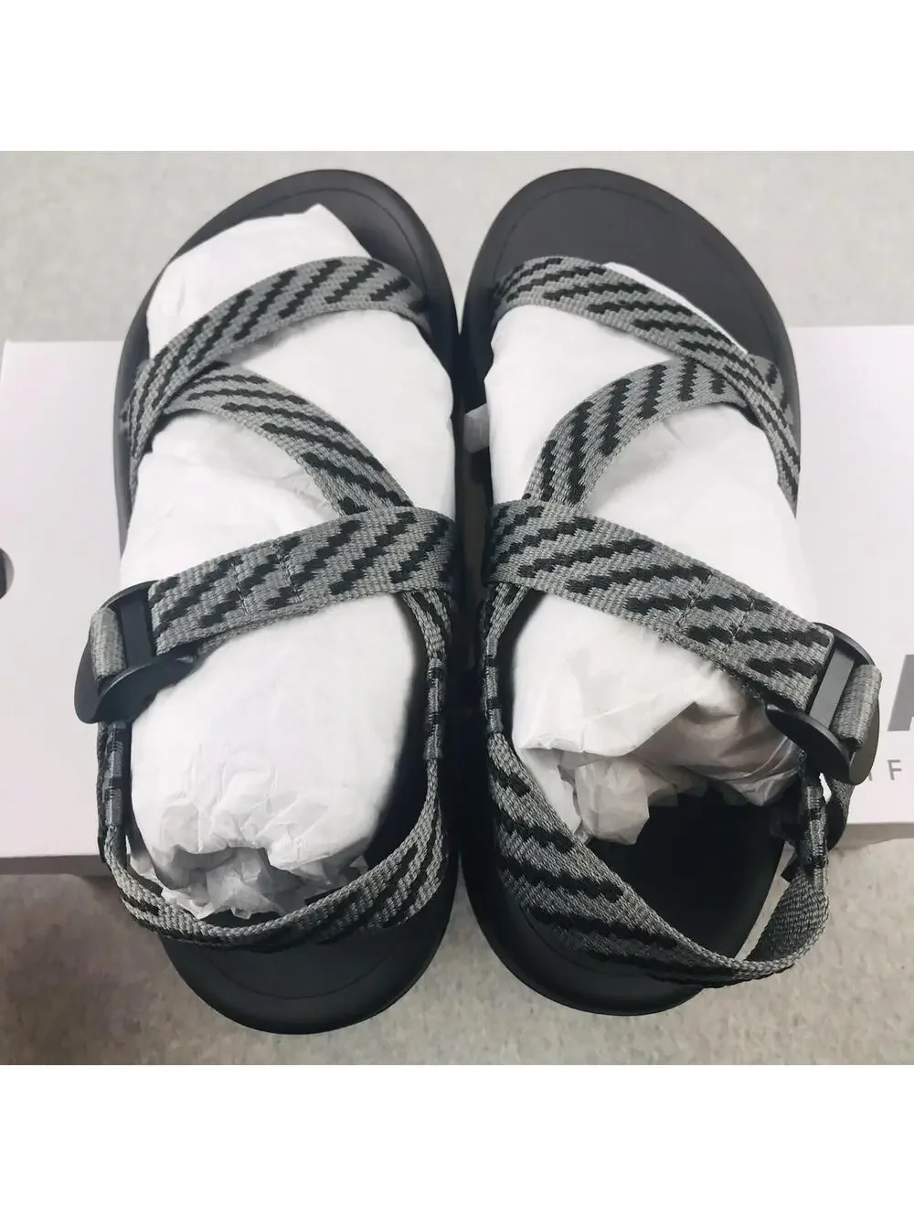 Sonoma Sandals Mens Size 11 Strap Sport Adjustable Comfort Gray  New*
